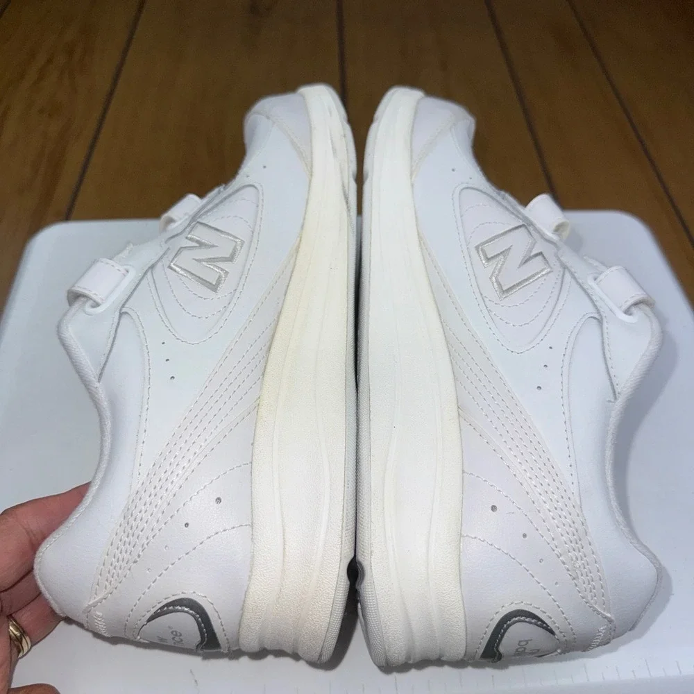 New Balance 577 White‎ Leather Hook and Loop Walking Shoes WW577VW Womens 9 D